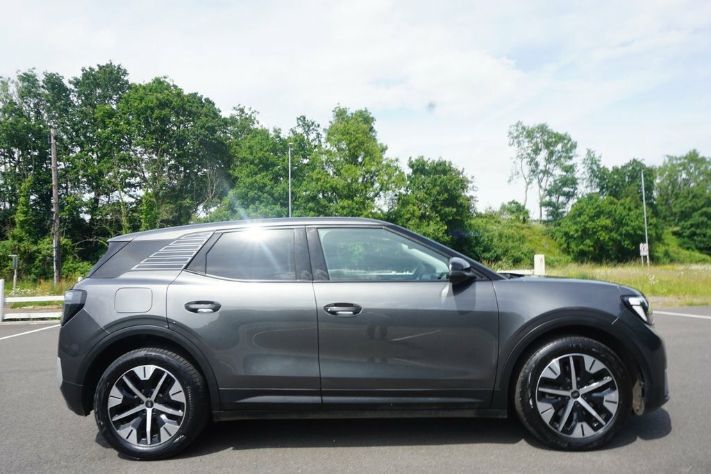 Ford Explorer Suv Grey #3