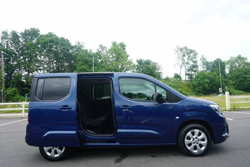 Vauxhall Combo Life 1.5L Se Blue #3