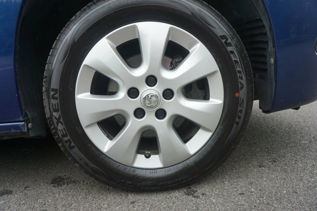 Vauxhall Combo Life Edition Ss Black #9
