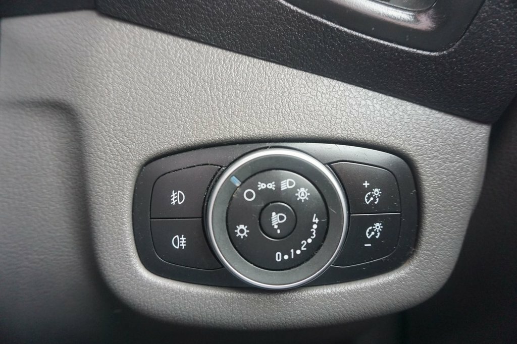 Ford Grand Tourneo Connect 1.5 Ecoblue 120 Active Powershift White #25