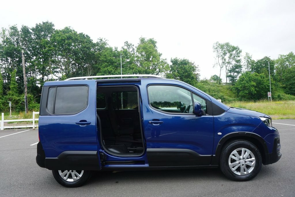 Peugeot Rifter 1.5L Allure Blue #3