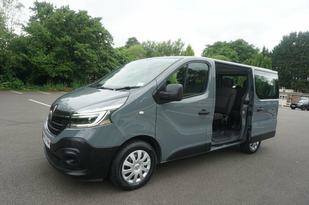 Renault Trafic 2L Business White #7