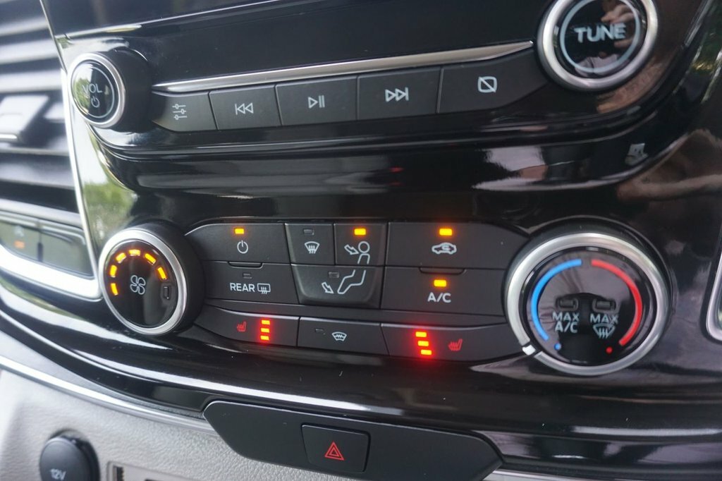 Ford Tourneo Custom 2L Titanium Black #21