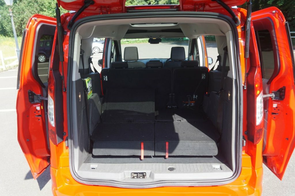 Ford Grand Tourneo Connect 1.5 Ecoblue 120 Titanium Powershift Blue #10
