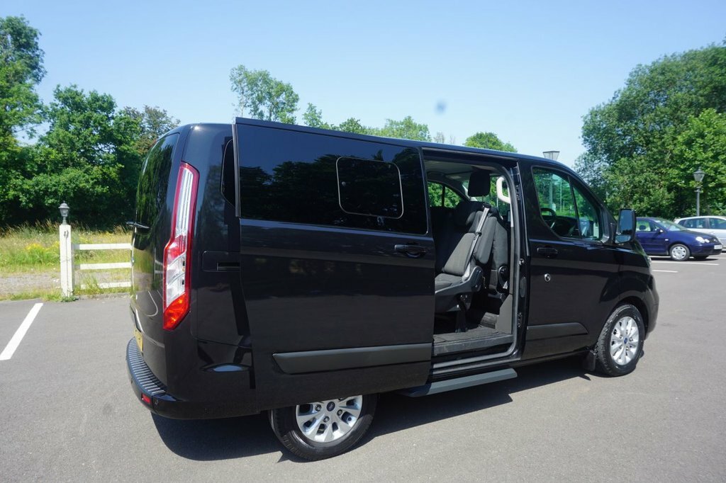 Ford Tourneo Custom 2L Zetec Black #4