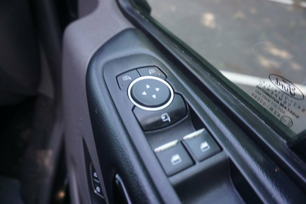Ford Tourneo Custom 2L Titanium Silver #20