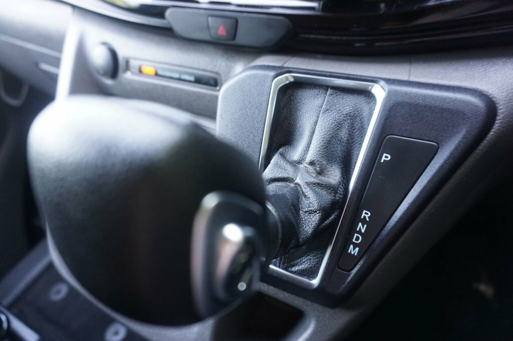Ford Tourneo Custom 2L Titanium Silver #19
