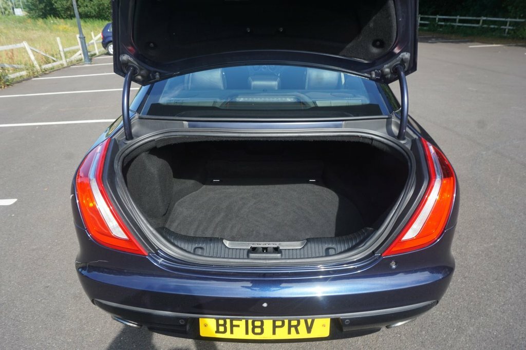 Jaguar XJ 3L R-sport Green #11