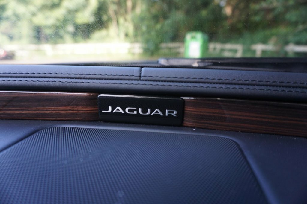 Jaguar XJ 3L R-sport Green #28