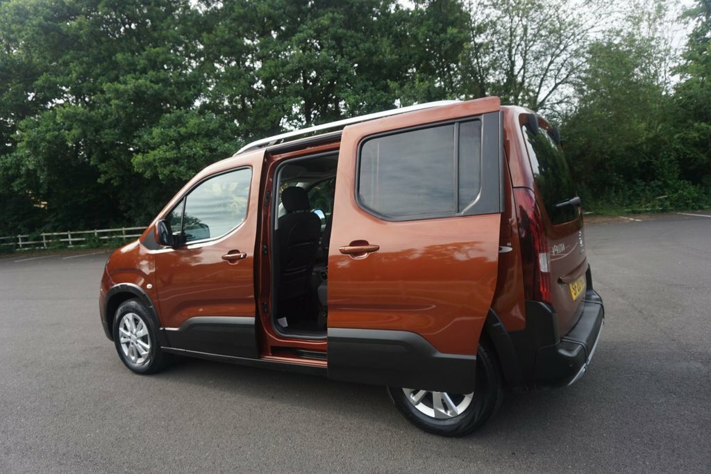 Peugeot Rifter 1.5 Bluehdi 100 Active Brown #15
