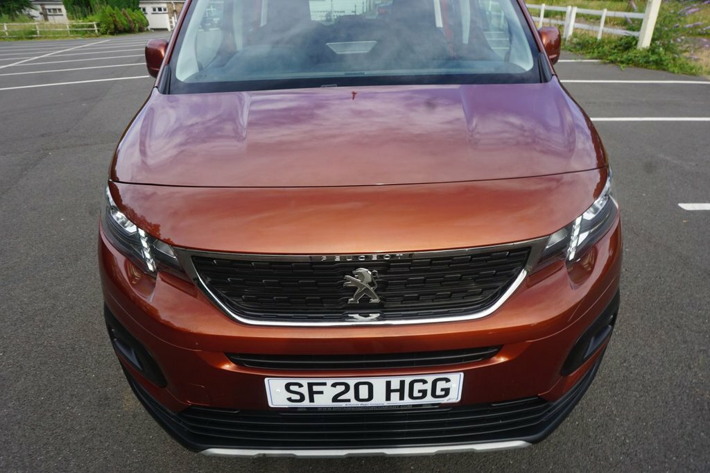 Peugeot Rifter 1.5 Bluehdi 100 Active Brown #16