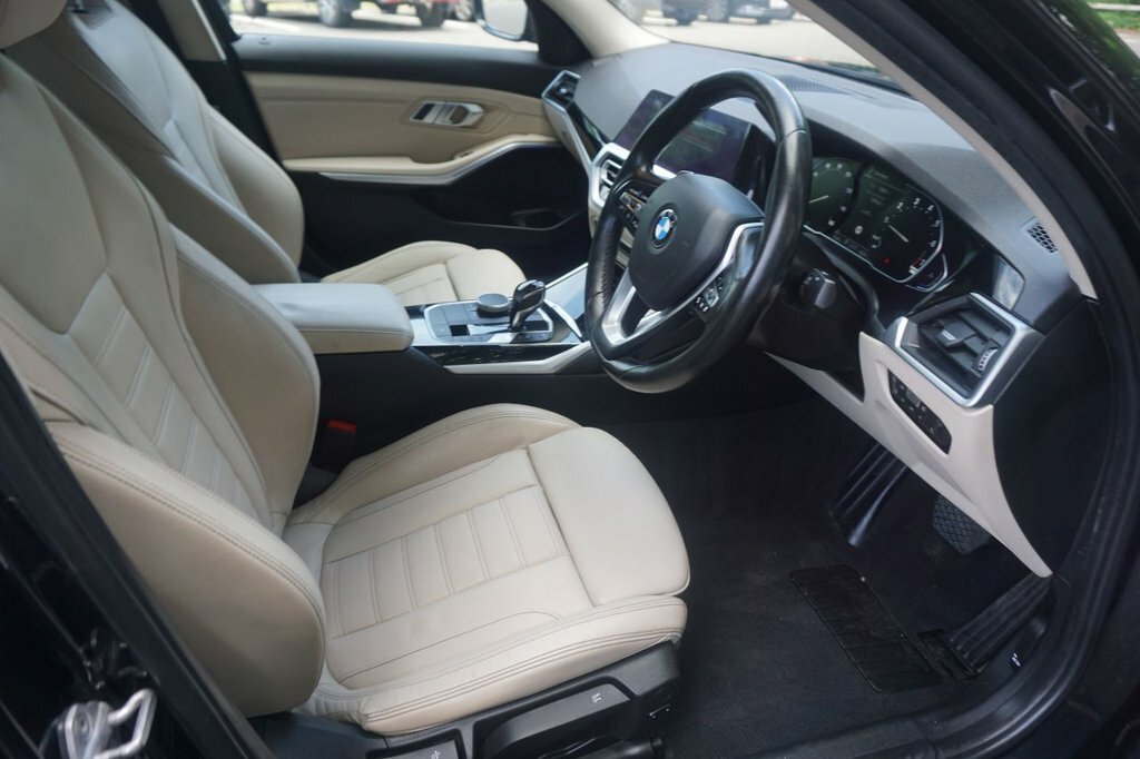 BMW 3 Series 2L Sport Black #4