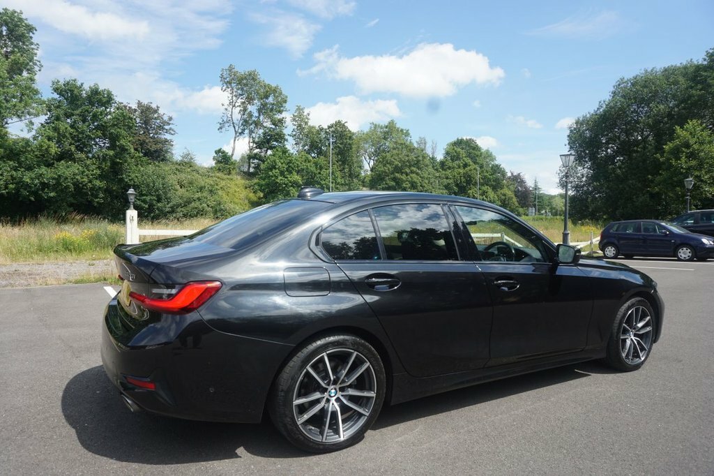 BMW 3 Series 2L Sport Black #3