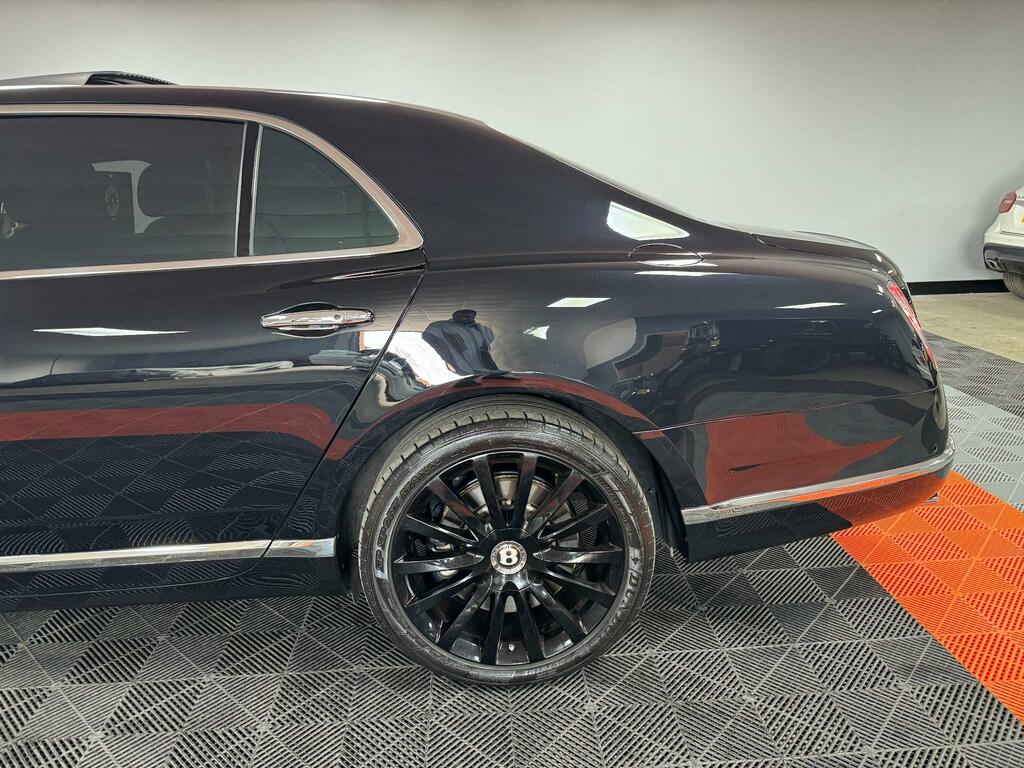 Bentley Mulsanne Saloon  #47