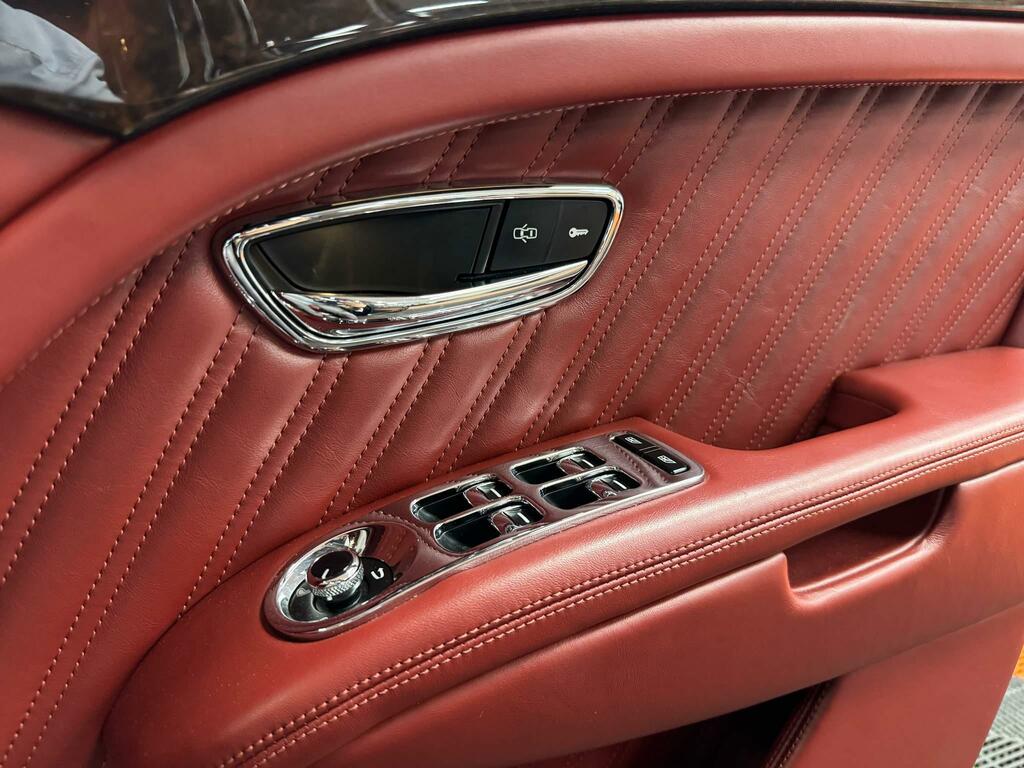 Bentley Mulsanne Saloon  #73