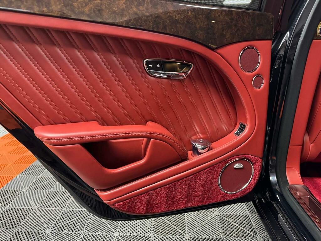 Bentley Mulsanne Saloon  #28