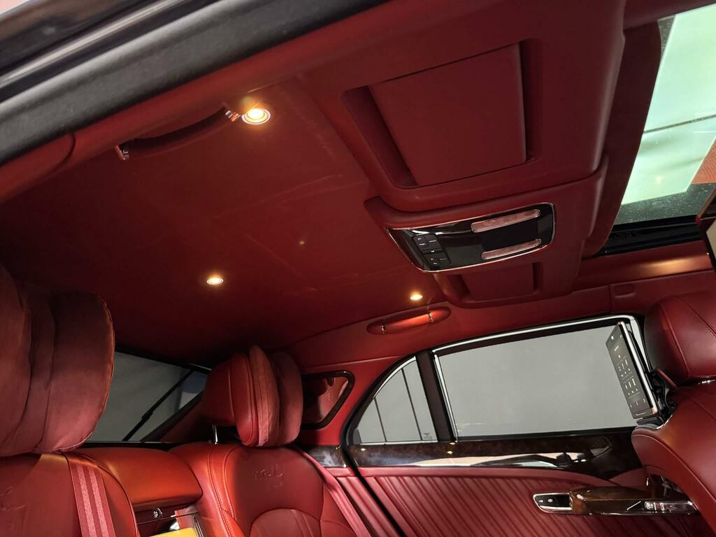 Bentley Mulsanne Saloon  #32