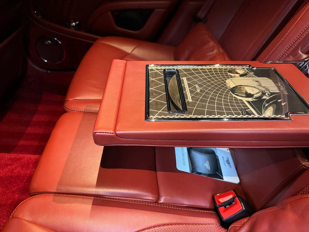 Bentley Mulsanne Saloon  #24