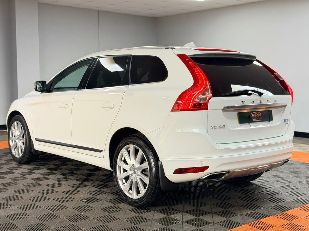 Volvo XC60 2.4 D5 Se Lux Nav Geartronic Awd Euro 5 KM14VWK White #4