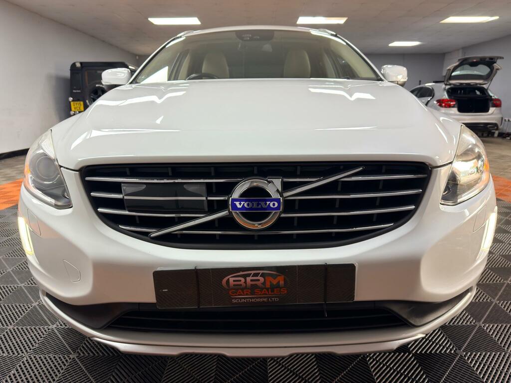 Volvo XC60 2.4 D5 Se Lux Nav Geartronic Awd Euro 5 KM14VWK White #6