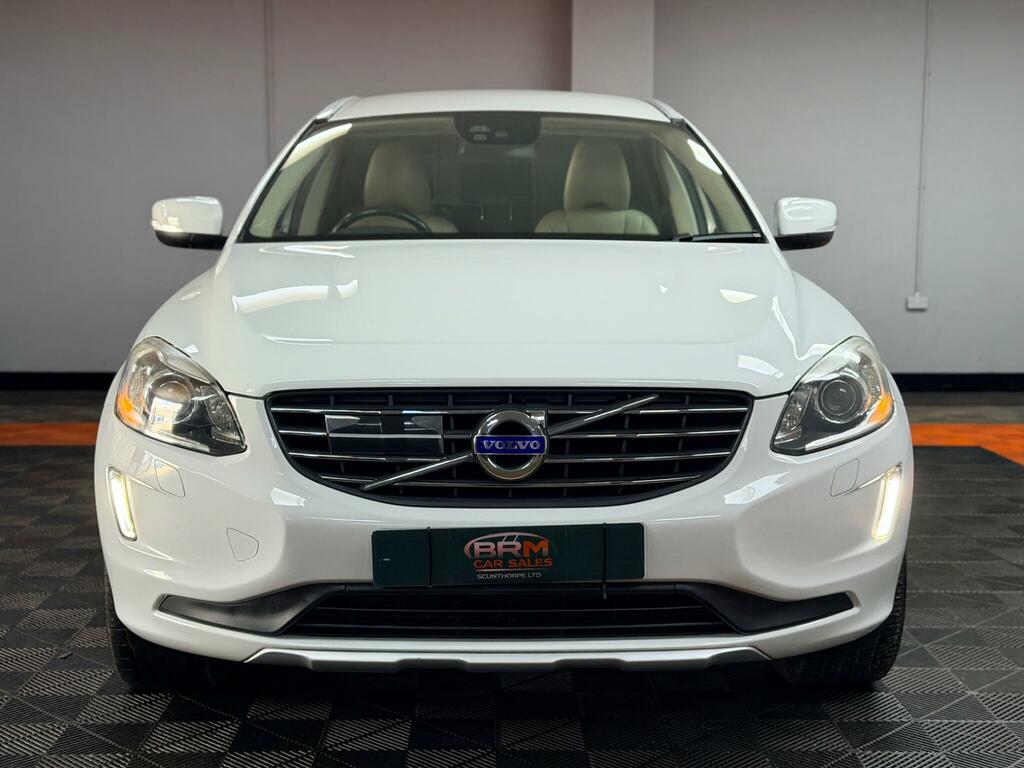 Volvo XC60 2.4 D5 Se Lux Nav Geartronic Awd Euro 5 KM14VWK White #2