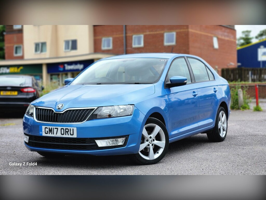 Skoda Rapid 1.4 Tdi Se L Hatchback Euro 6 S Blue #2