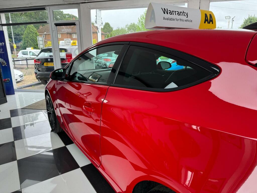 Vauxhall Astra GTC Coupe 1.6I Turbo Limited Edition Euro 6 Ss Red #4