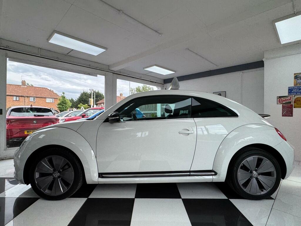 Volkswagen Beetle Hatchback 1.4 Tsi Sport Euro 5 201212 White #4