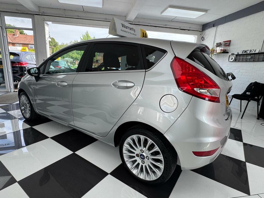 Ford Fiesta 1.4 Tdci Dpf Titanium Silver #6