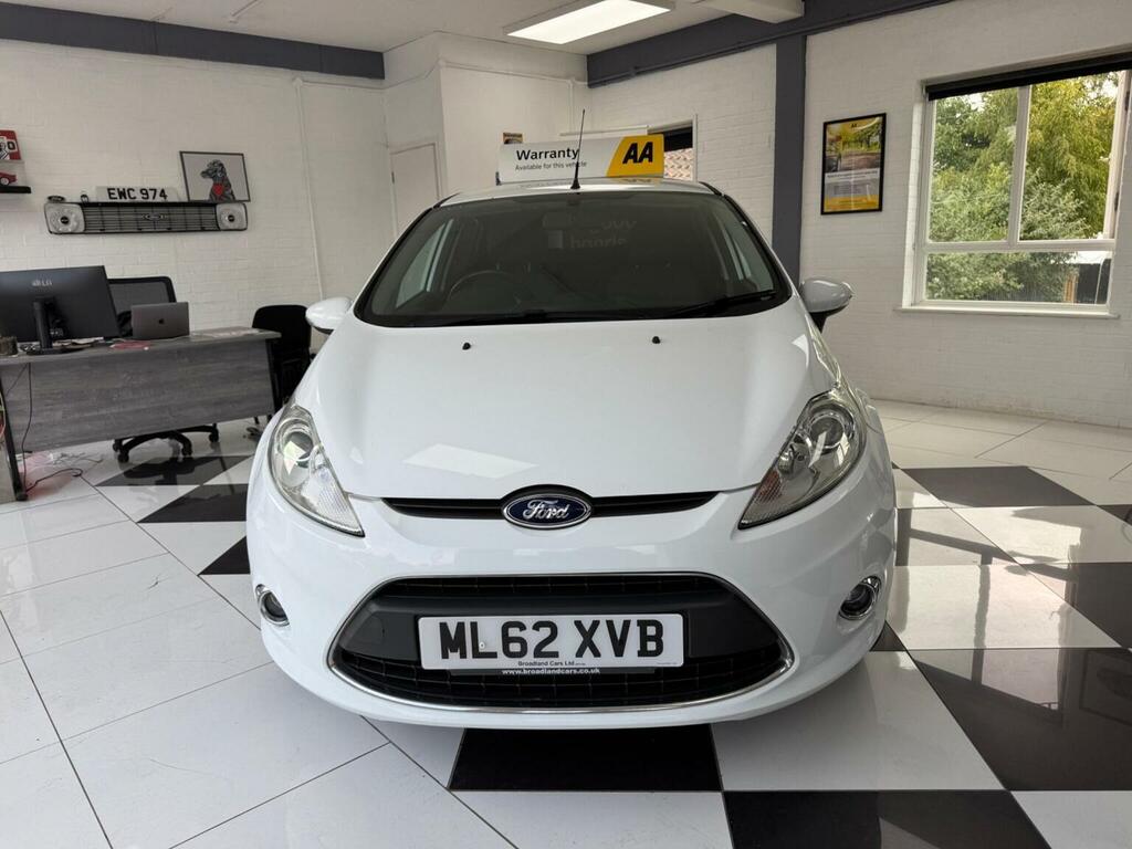 Ford Fiesta Hatchback 1.25 Zetec Euro 5 201262 ML62XVB White #2