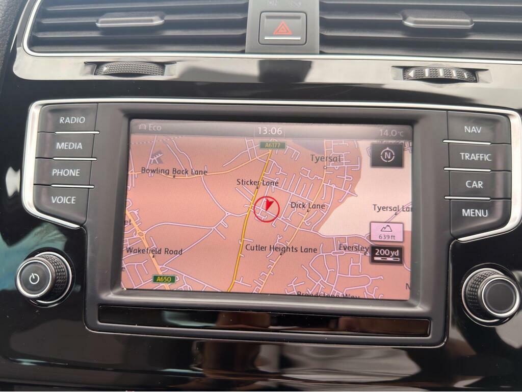 Volkswagen Golf Gt Tdi Bluemotion Technology White #31