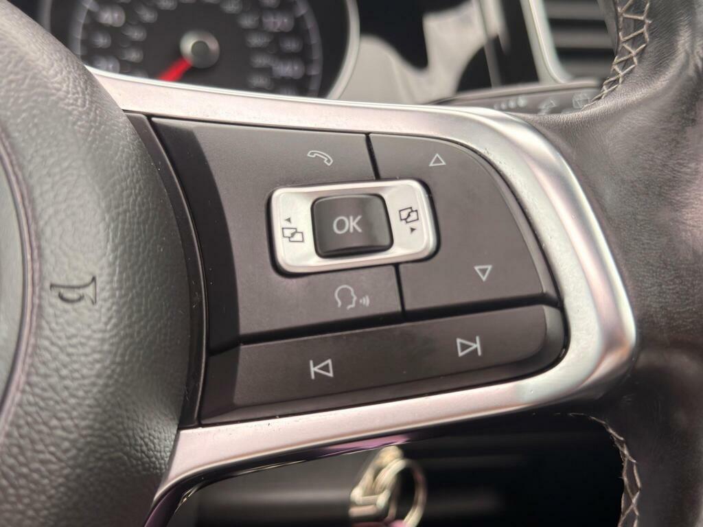 Volkswagen Golf Gt Tdi Bluemotion Technology White #36