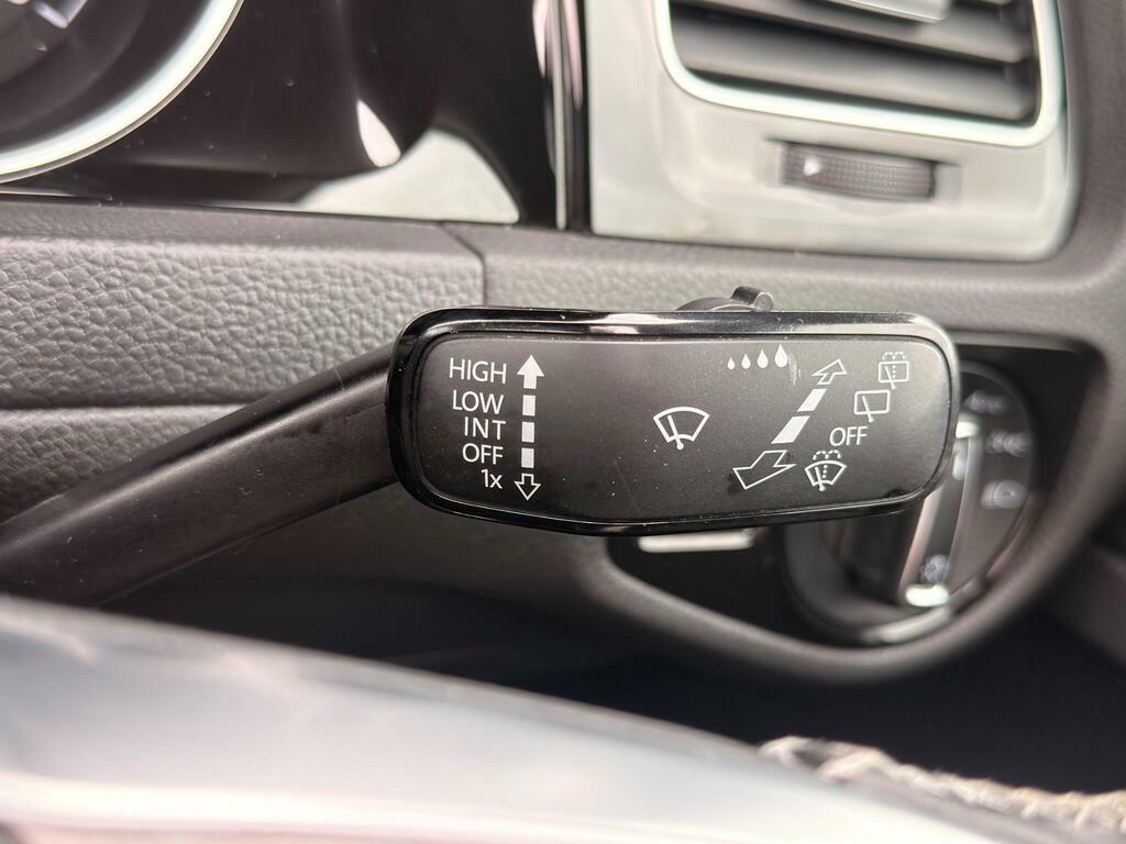 Volkswagen Golf Gt Tdi Bluemotion Technology White #38