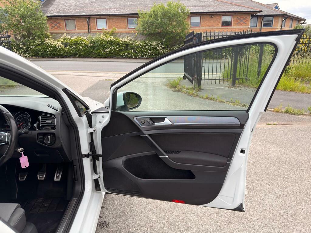 Volkswagen Golf Gt Tdi Bluemotion Technology White #13
