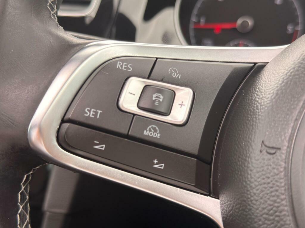 Volkswagen Golf Gt Tdi Bluemotion Technology White #35