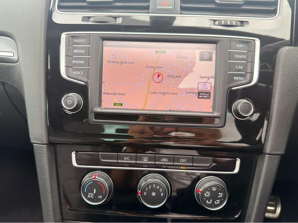 Volkswagen Golf Gt Tdi Bluemotion Technology White #29