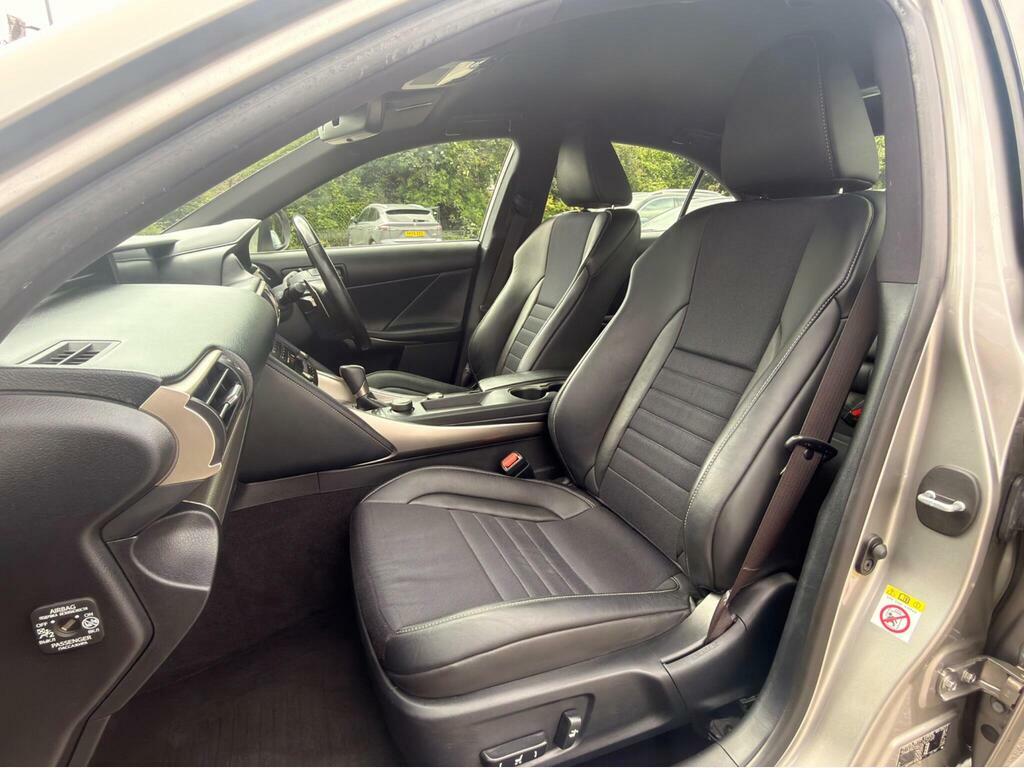 Lexus IS 2.5 300H Sport E-cvt Euro 6 Ss Black #16