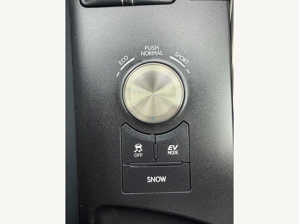 Lexus IS 2.5 300H Sport E-cvt Euro 6 Ss Black #31