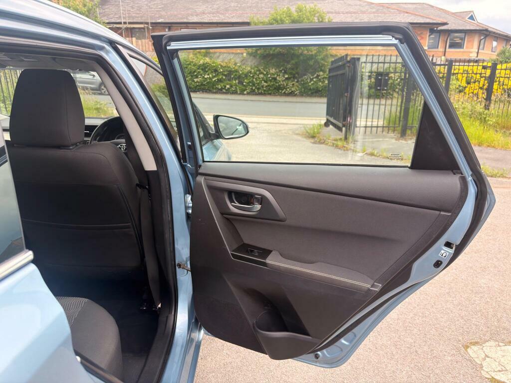 Toyota Auris 2013 1.6 Excel Valvematic 130 Bhp Blue #19