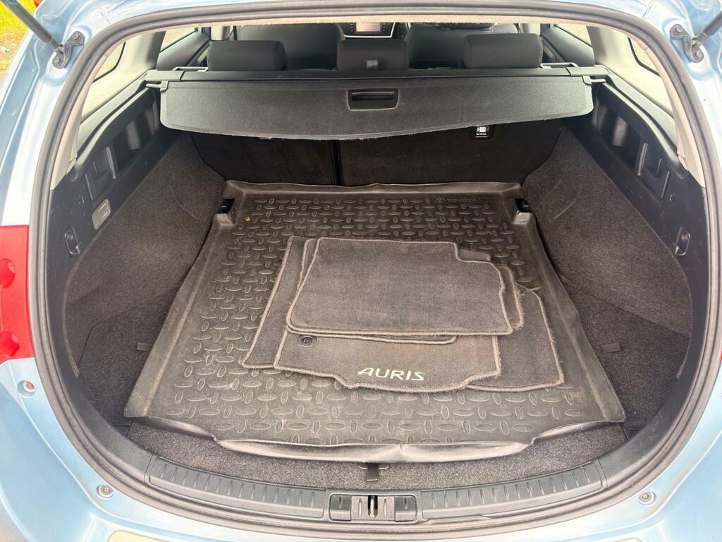 Toyota Auris 2013 1.6 Excel Valvematic 130 Bhp Blue #8