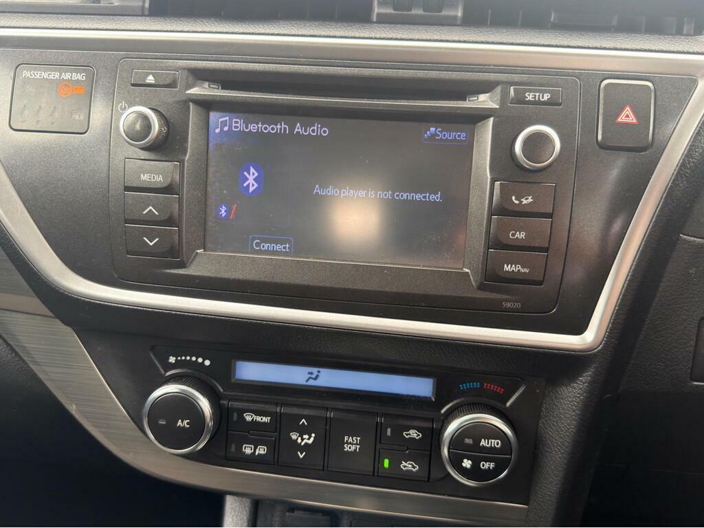 Toyota Auris 2013 1.6 Excel Valvematic 130 Bhp Blue #27