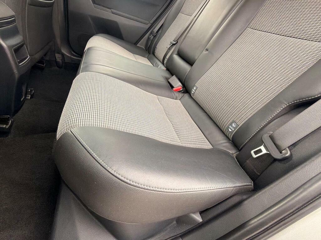 Toyota Auris 1.2T Icon Black #20