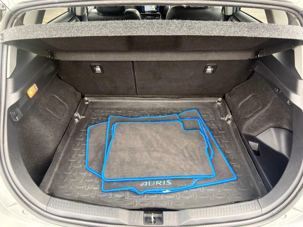 Toyota Auris 1.2T Icon Black #9