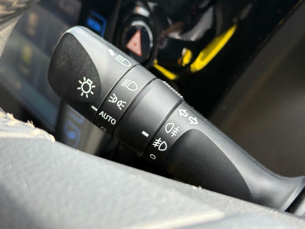 Toyota Auris 1.2T Icon Black #38
