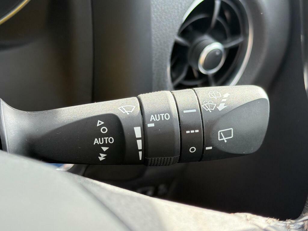 Toyota Auris 1.2T Icon Black #39