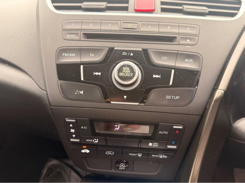 Honda Civic 1.8 I-vtec Ex Gt 5-Door Black #11