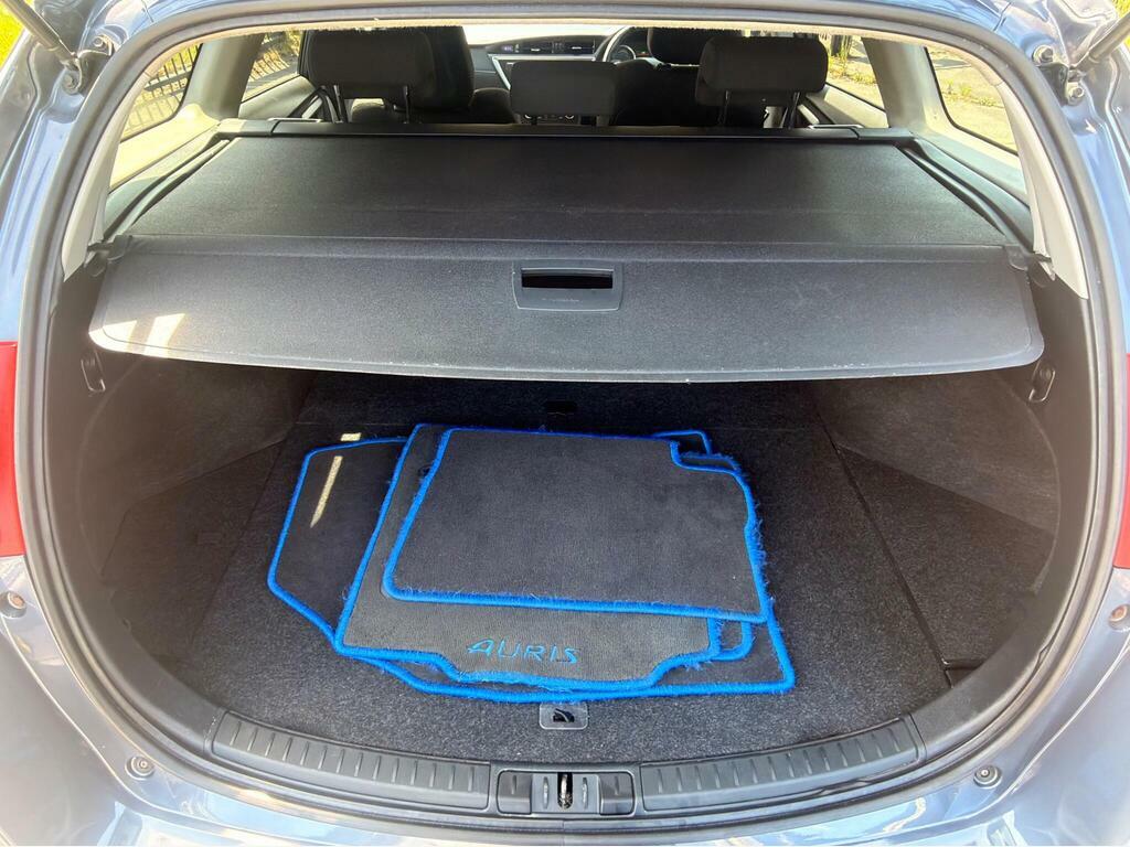 Toyota Auris 1.6 D-4d Excel 110 Bhp Blue #8