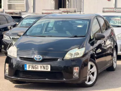 Toyota Prius 1.8 10Th Anniversary Vvt-i 99 Bhp Black #3