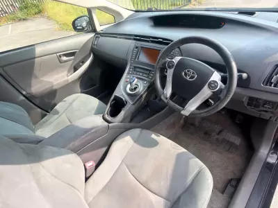 Toyota Prius 1.8 10Th Anniversary Vvt-i 99 Bhp Black #13