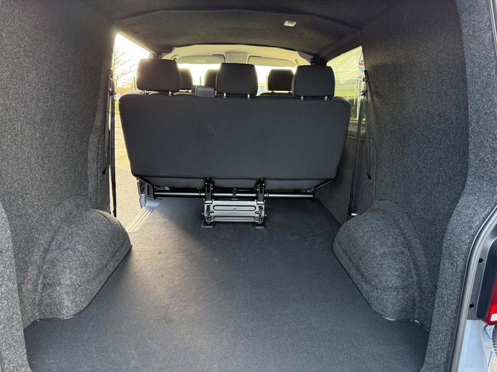 Volkswagen Transporter 2.0 Tdi 150 6 Speed 6 Seat Kombi Highline Dies BD70JTV Grey #3